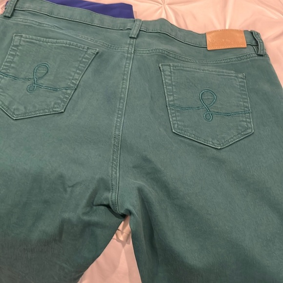 Like new Lilly Pulitzer Evergreen Jeans in size 16 - Picture 3 of 5